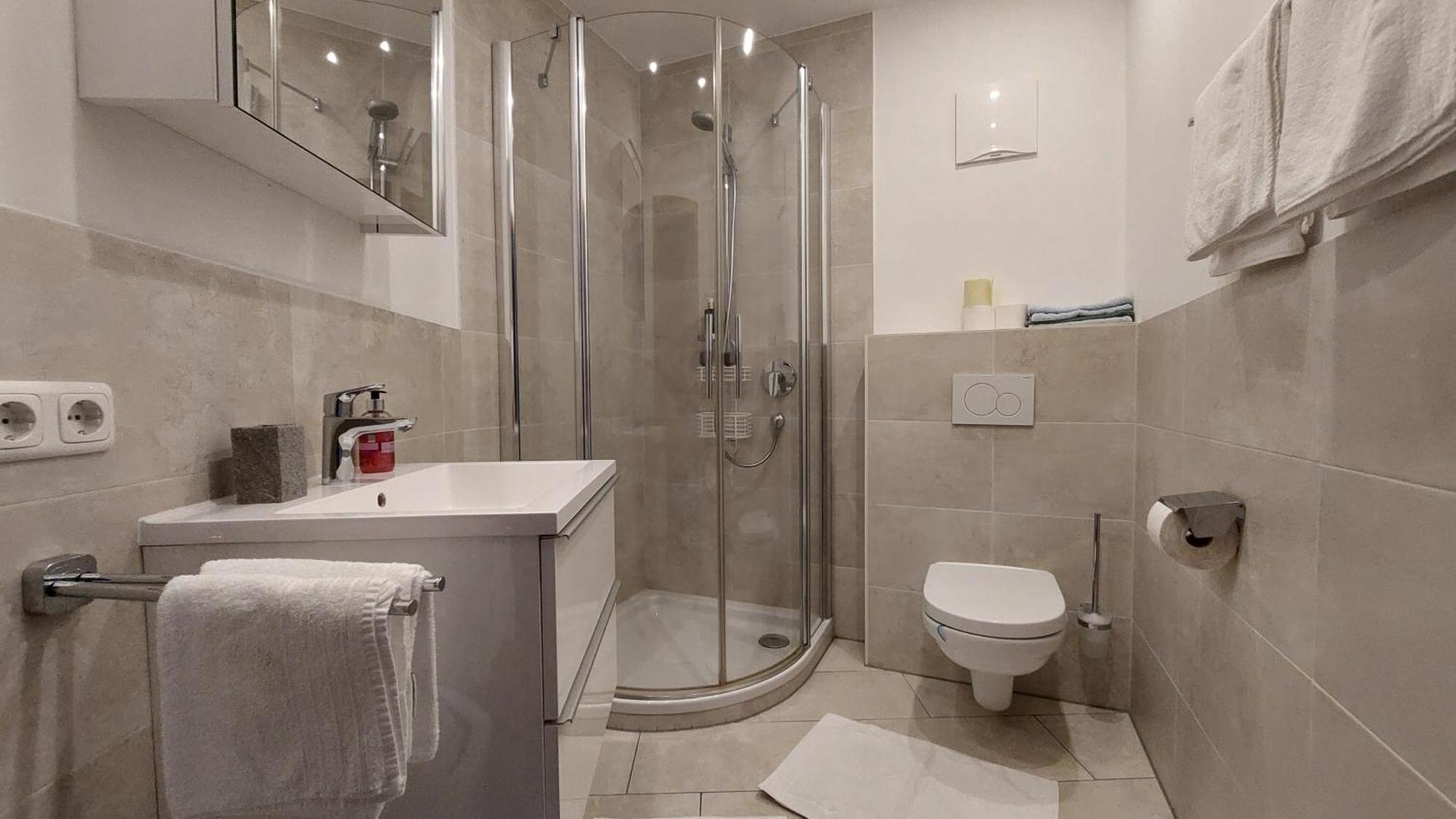 Franz By Miha Apartament *